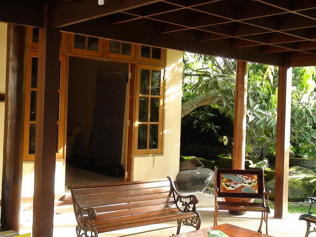 Villa Yukie Senggigi Montongbuwoh Стая снимка