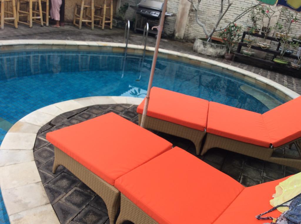 Villa Yukie Senggigi Montongbuwoh Екстериор снимка