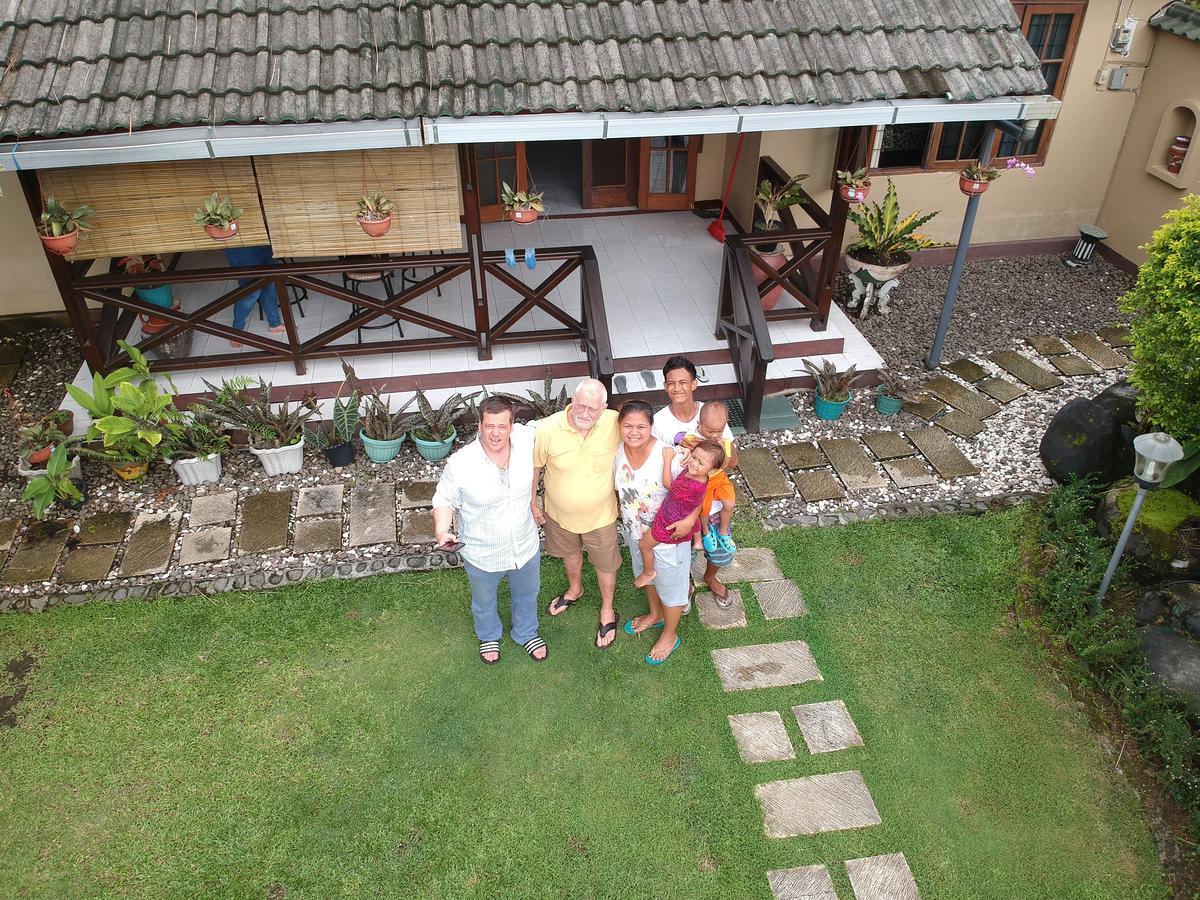 Villa Yukie Senggigi Montongbuwoh Екстериор снимка