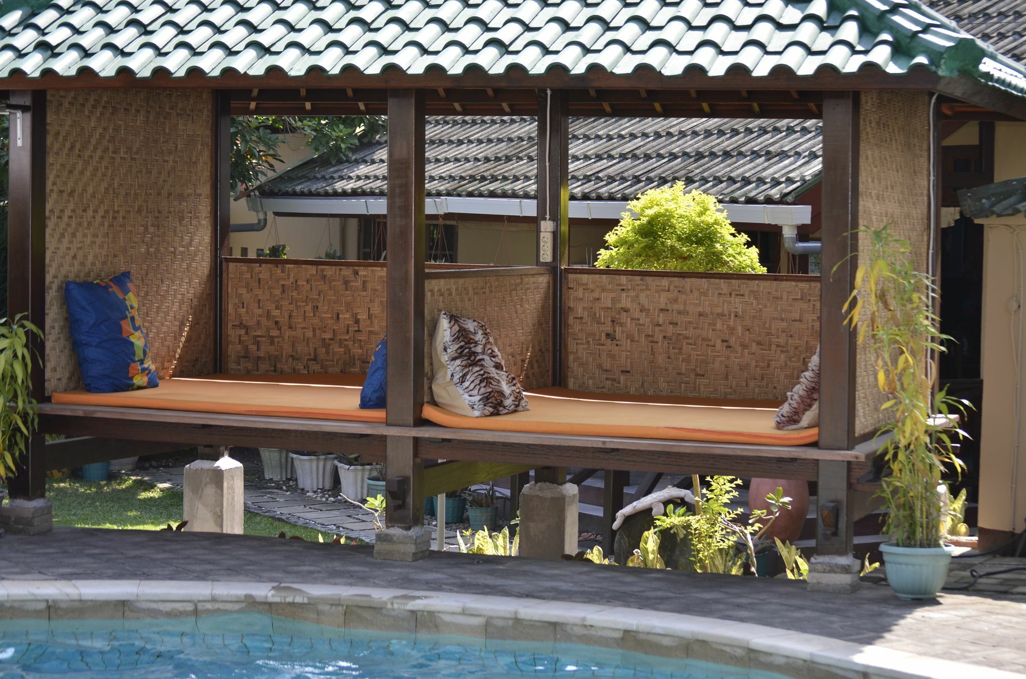 Villa Yukie Senggigi Montongbuwoh Екстериор снимка