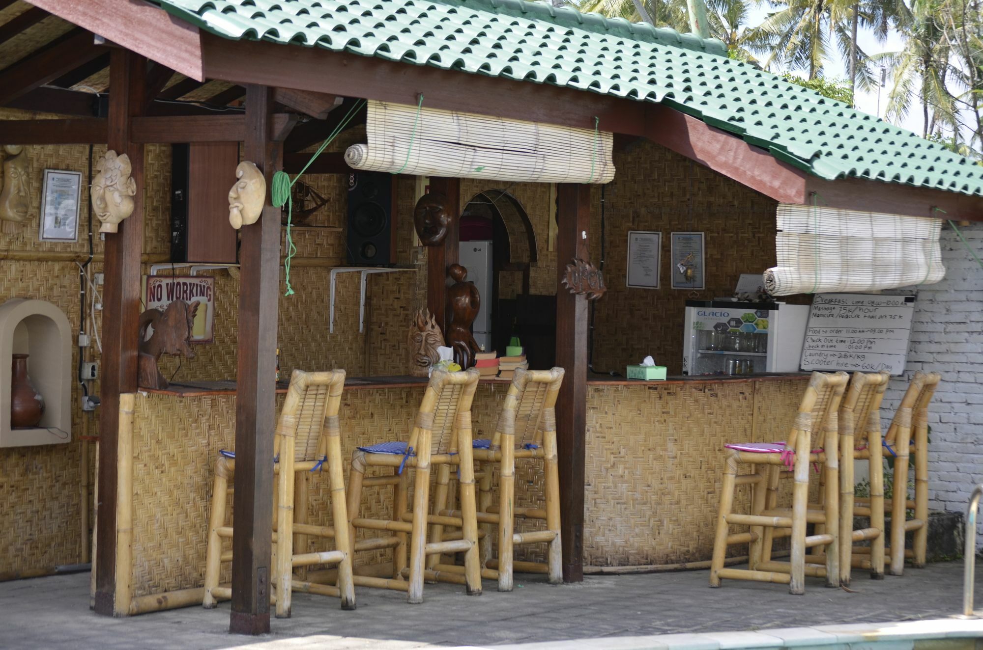 Villa Yukie Senggigi Montongbuwoh Екстериор снимка
