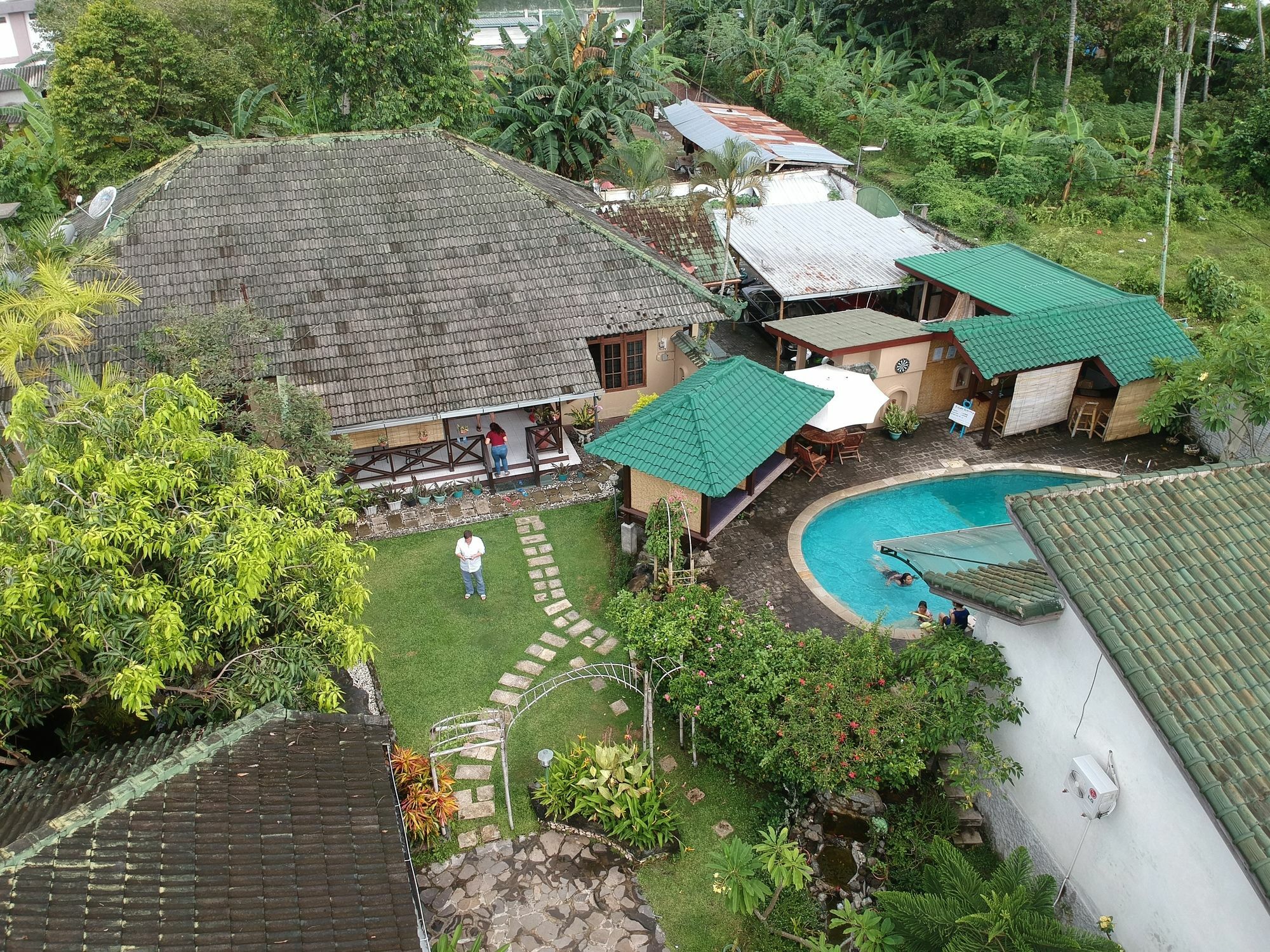 Villa Yukie Senggigi Montongbuwoh Екстериор снимка